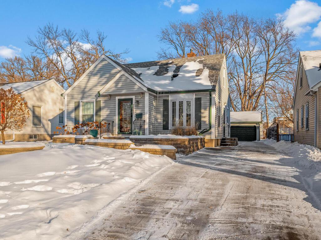 7541 Bryant Avenue S, Richfield, MN 55423 MLS 6315239 Edina Realty