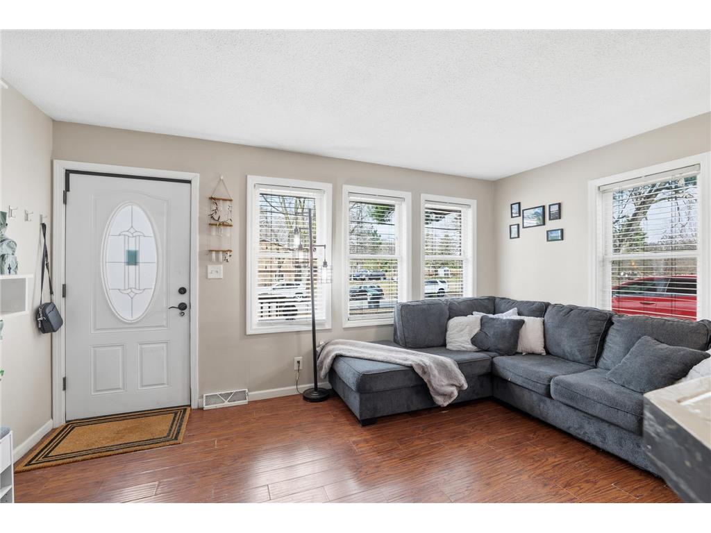 7544 Douglas Drive N Brooklyn Park MN 55443 7038811 image2
