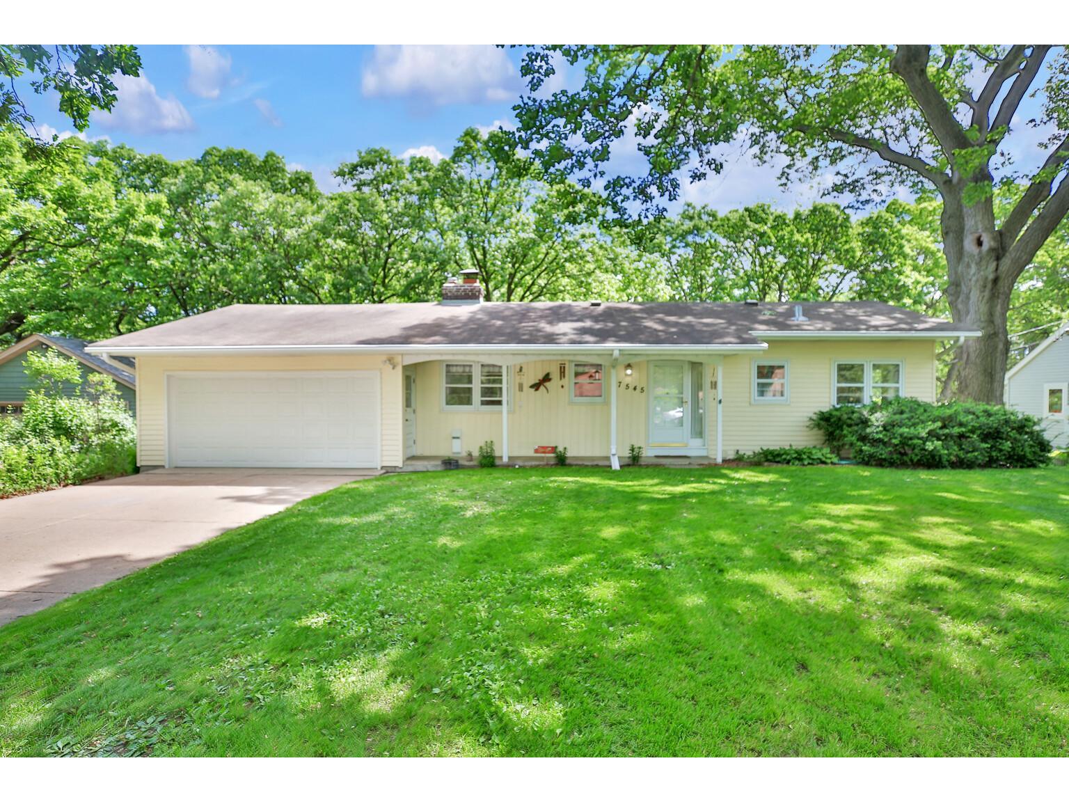 7545 Knollwood Drive, Mounds View, MN 55112 MLS 5737849 Edina Realty