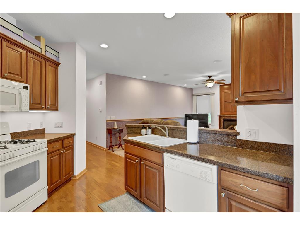 755 Hickory Way #2 Lake City MN 55041 6736785 image7