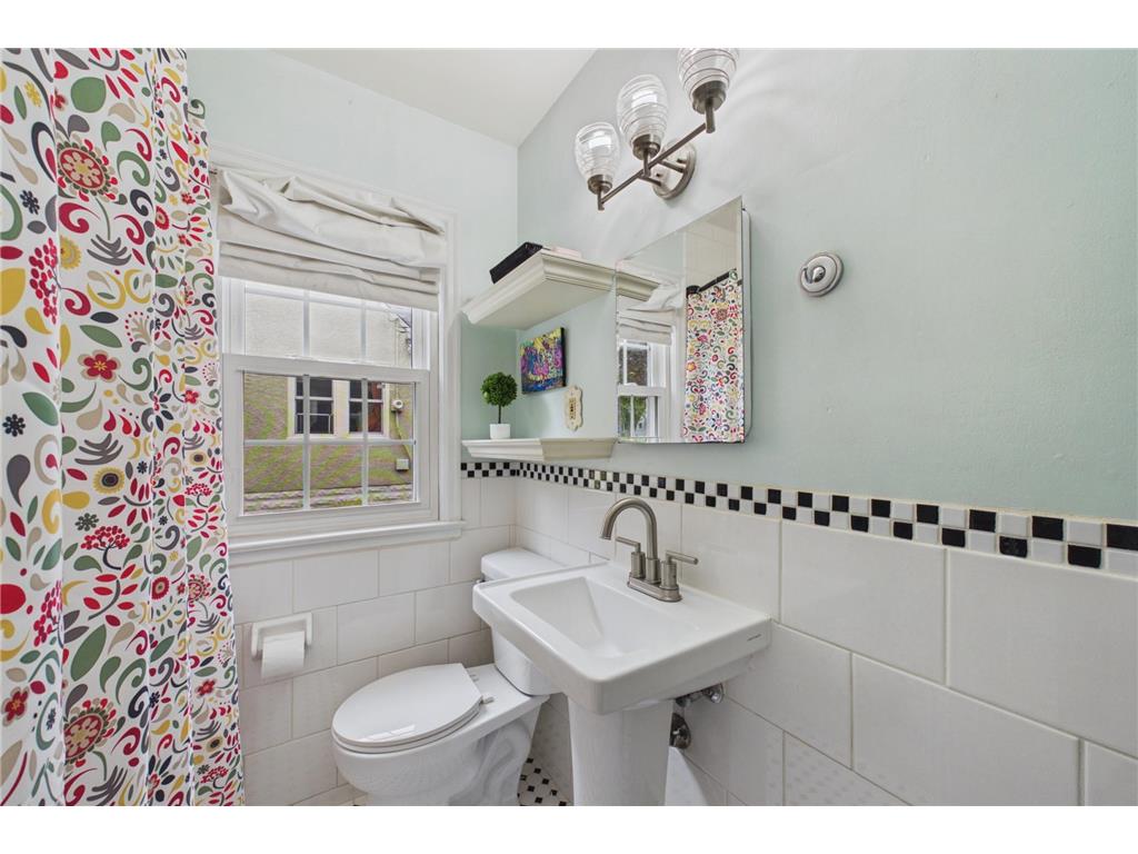 755 Iowa Avenue W Saint Paul MN 55117 7078569 image10