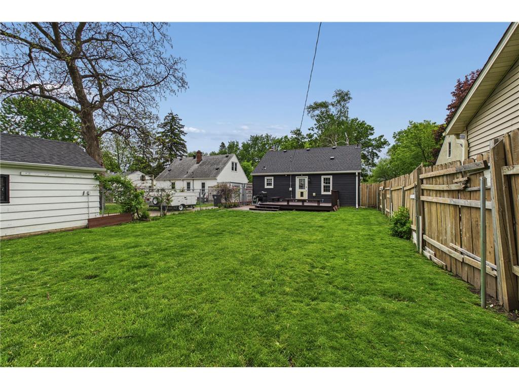 755 Iowa Avenue W Saint Paul MN 55117 7078569 image16