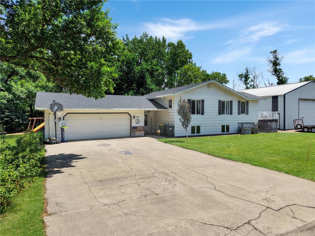 755 W 1st Street S Cottonwood MN 56229 7084355 image33