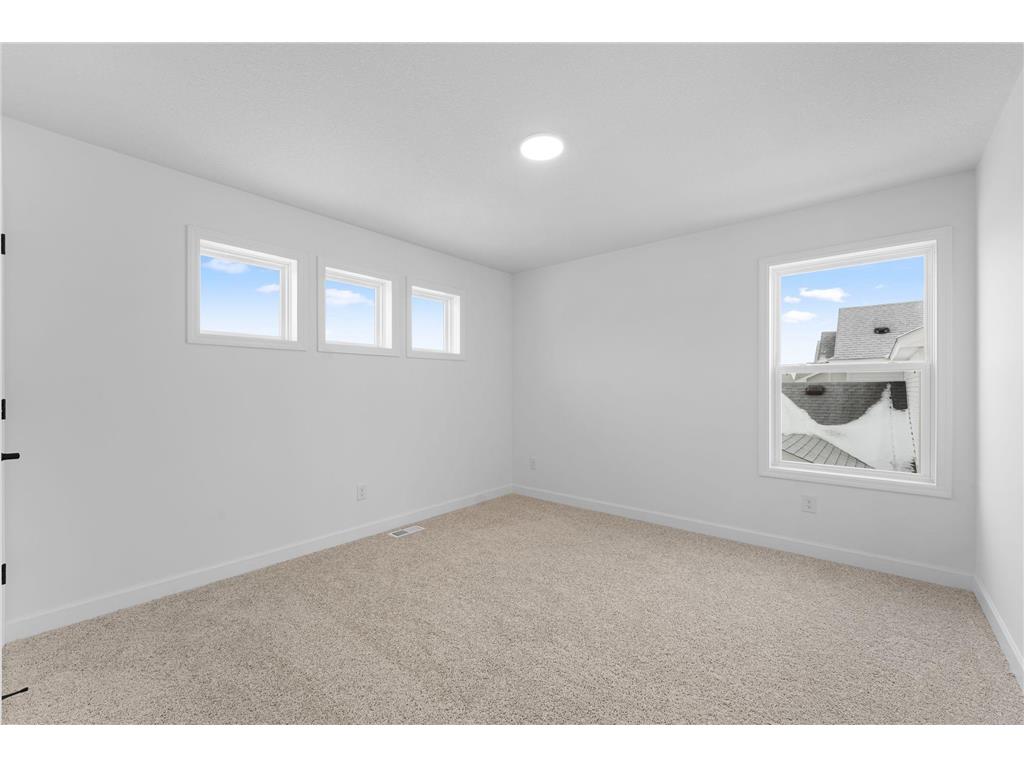 7551 Upper 42nd Street N Oakdale MN 55128 7006089 image12