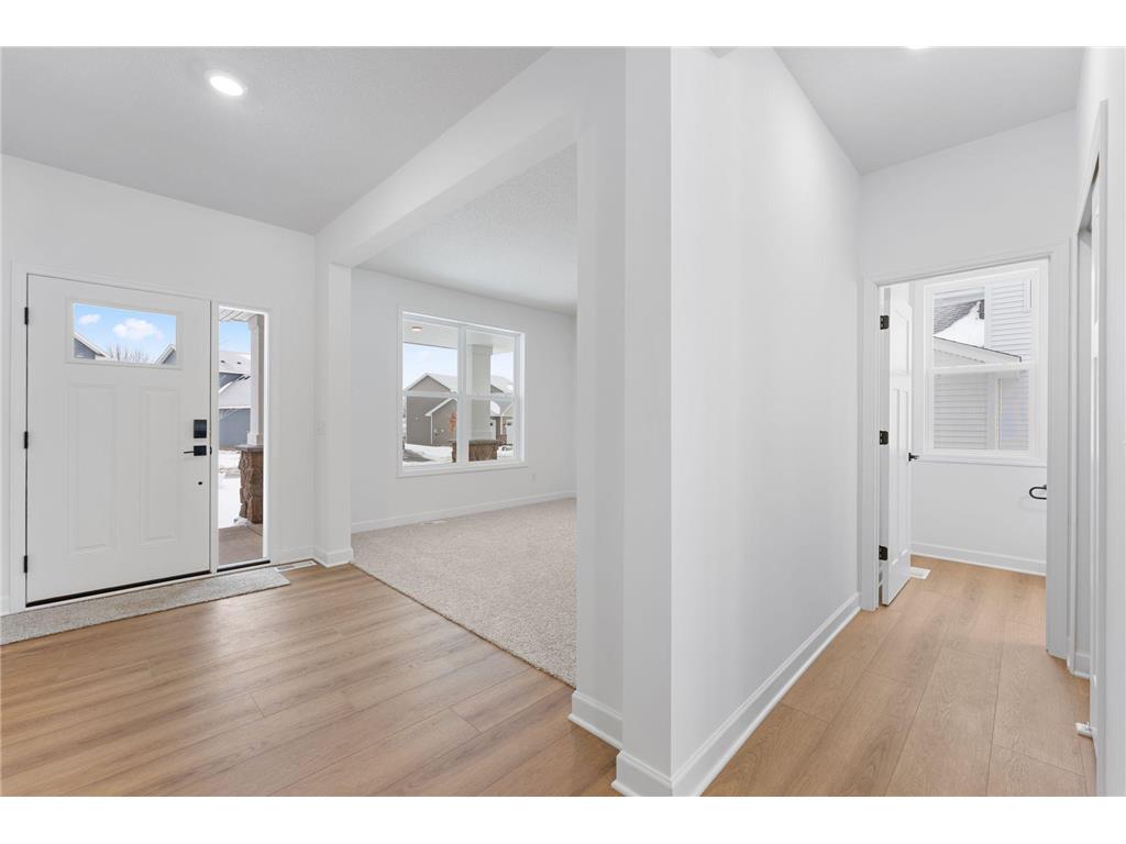 7551 Upper 42nd Street N Oakdale MN 55128 7006089 image3