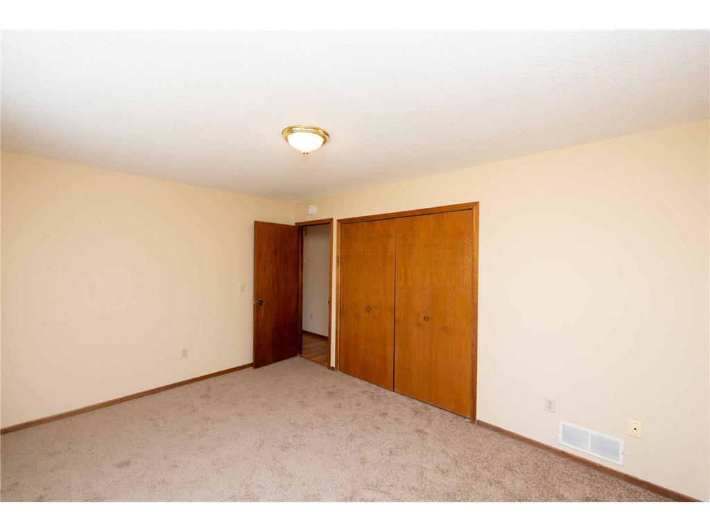 7552 15th Street Lane N Oakdale MN 55128 7060367 image10
