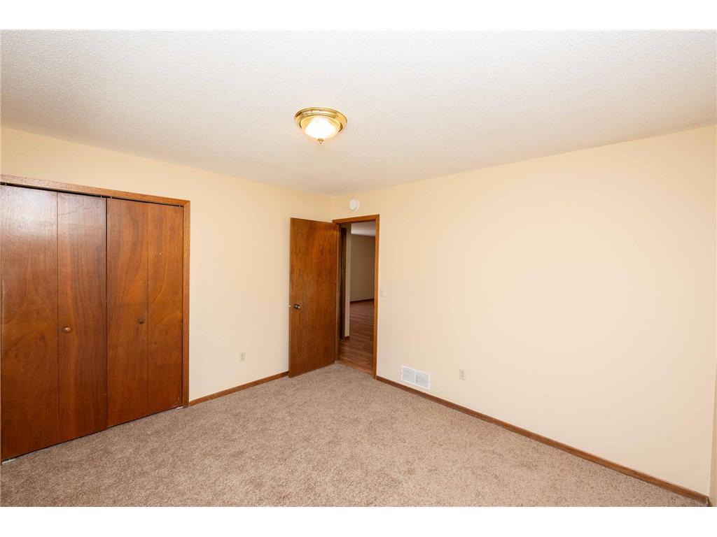 7552 15th Street Lane N Oakdale MN 55128 7060367 image14