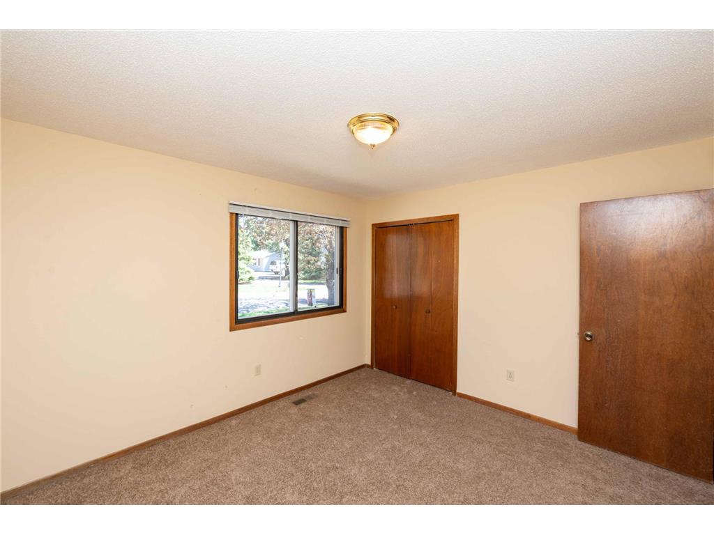 7552 15th Street Lane N Oakdale MN 55128 7060367 image15