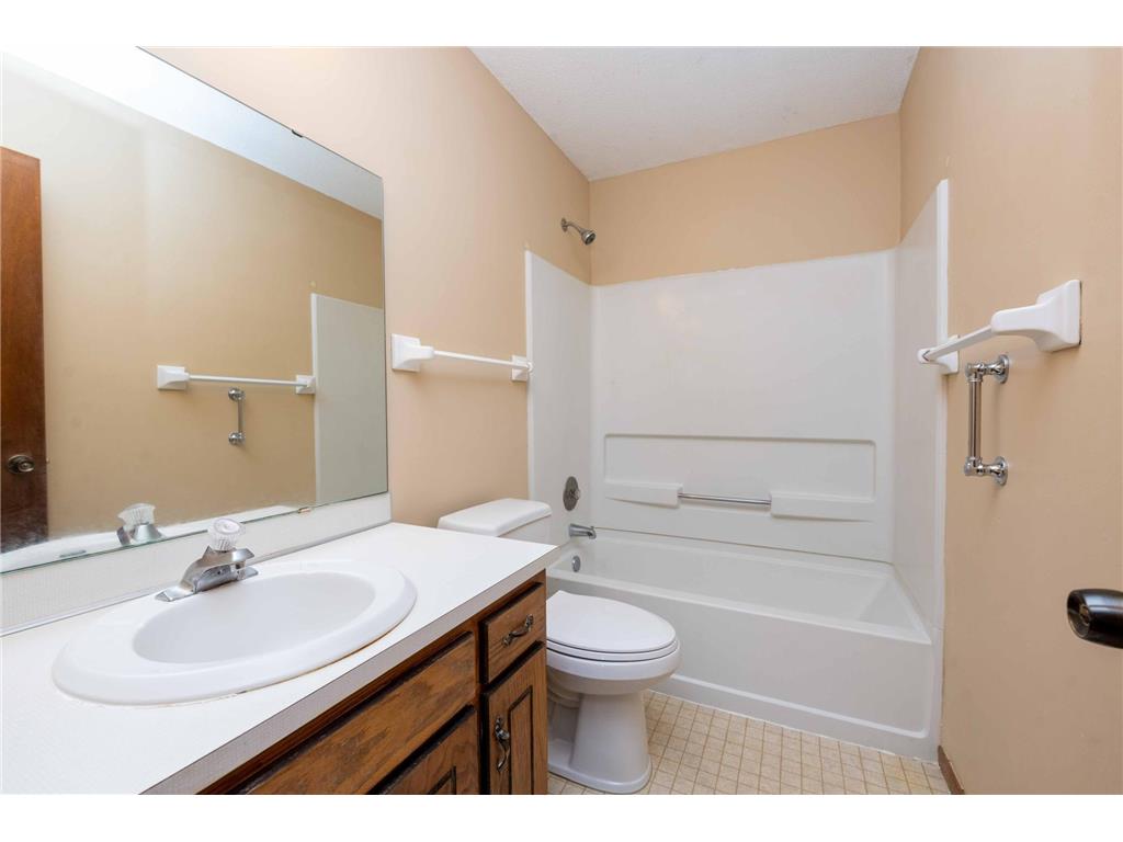 7552 15th Street Lane N Oakdale MN 55128 7060367 image16