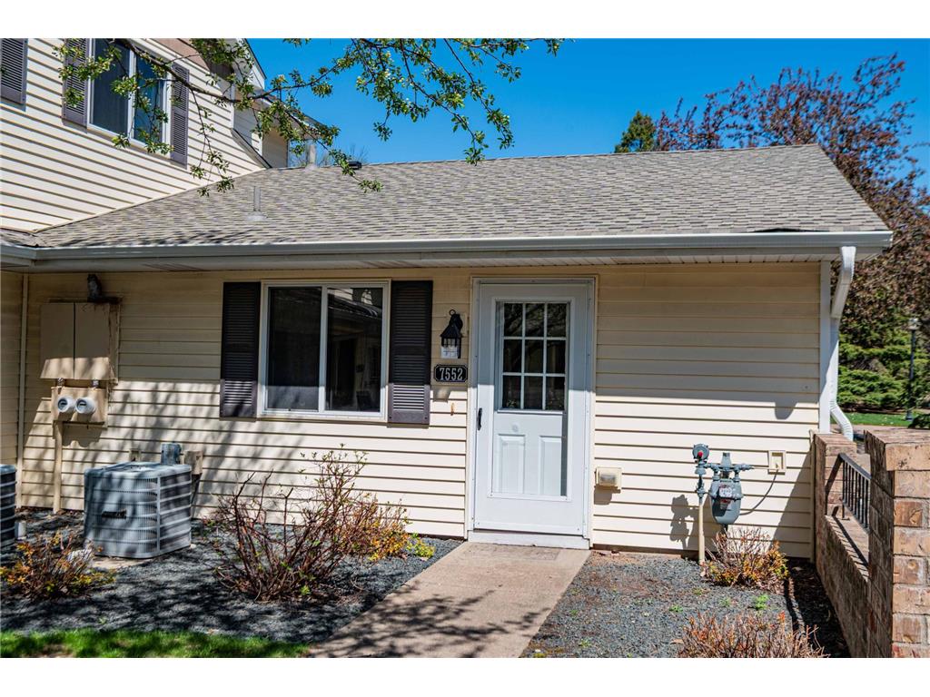 7552 15th Street Lane N Oakdale MN 55128 7060367 image40