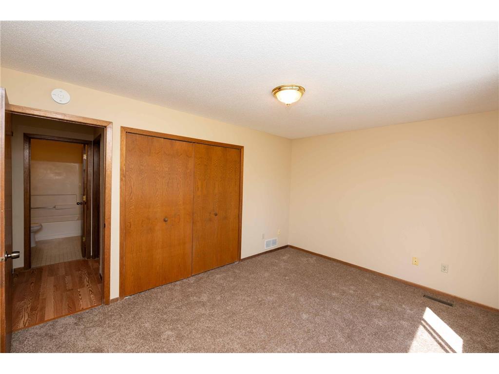 7552 15th Street Lane N Oakdale MN 55128 7060367 image9