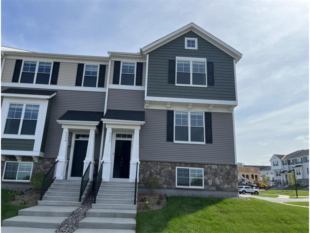 7552 38th Street N Oakdale MN 55128 6435634 image1