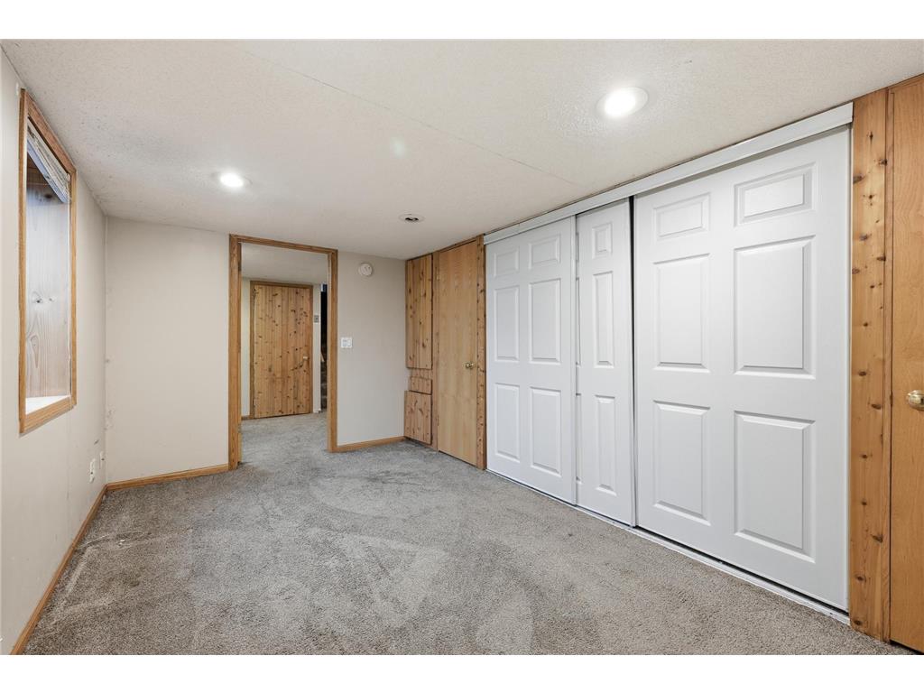 7556 Major Avenue N Brooklyn Park MN 55443 7090921 image34