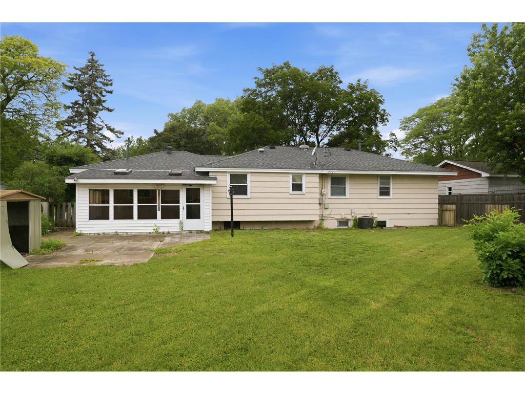 7556 Major Avenue N Brooklyn Park MN 55443 7090921 image40