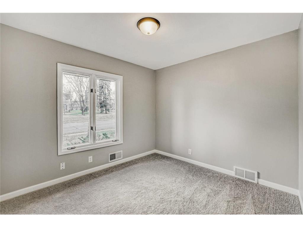 7556 Noble Avenue N Brooklyn Park MN 55443 7076131 image20
