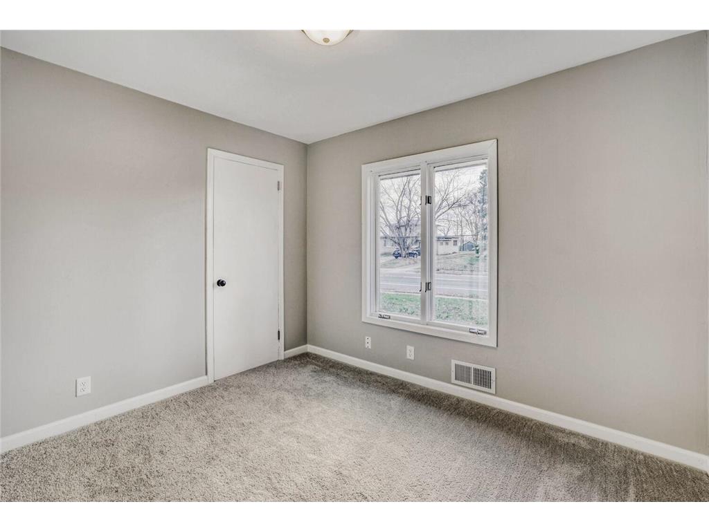 7556 Noble Avenue N Brooklyn Park MN 55443 7076131 image21