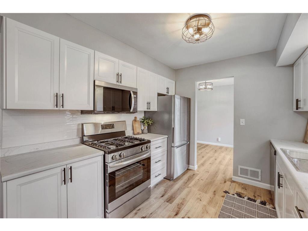 7556 Noble Avenue N Brooklyn Park MN 55443 7076131 image3
