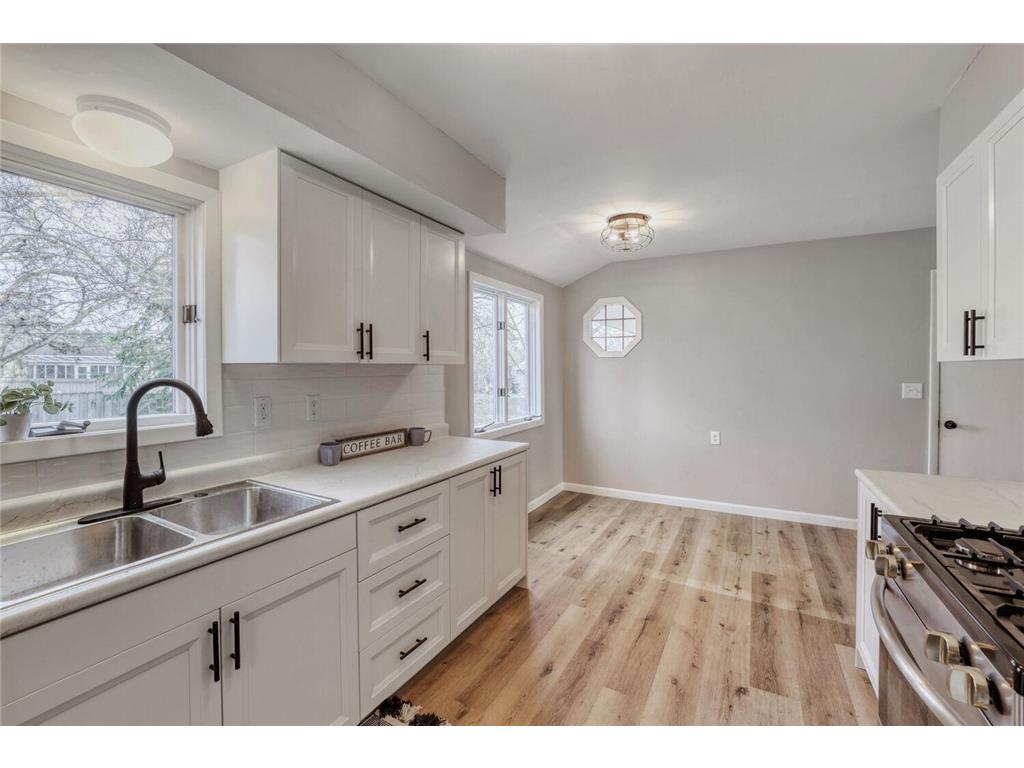 7556 Noble Avenue N Brooklyn Park MN 55443 7076131 image7