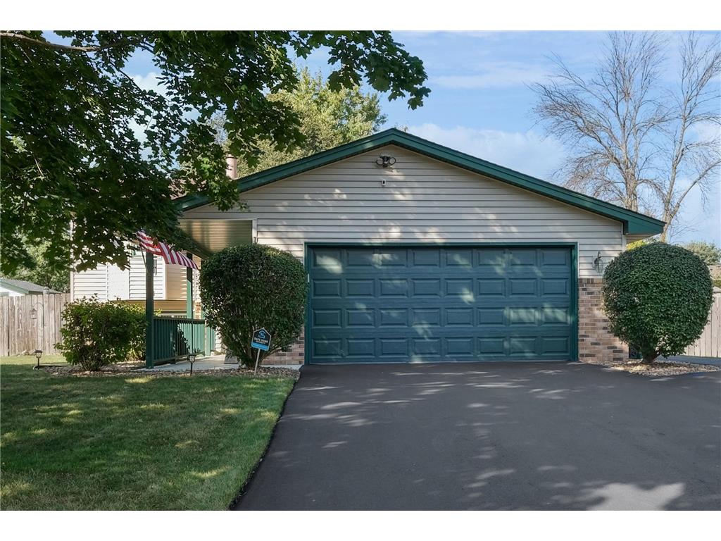 7557 Dupont Avenue N Brooklyn Park MN 55444 6798873 image1