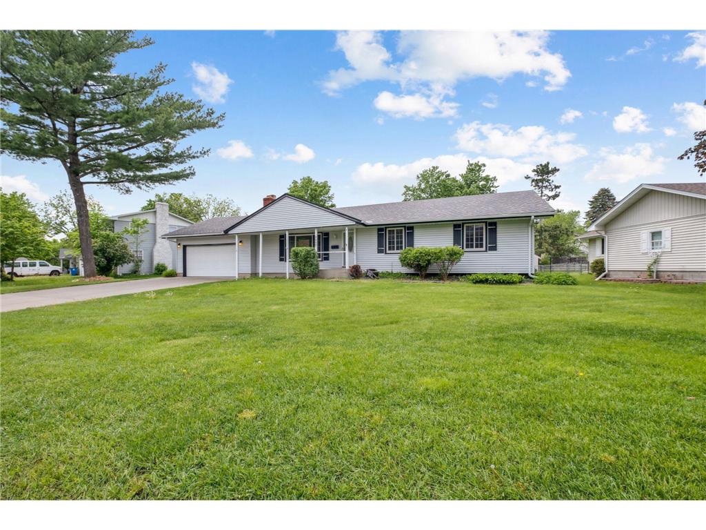 7557 Lee Avenue N Brooklyn Park MN 55443 6498409 image1