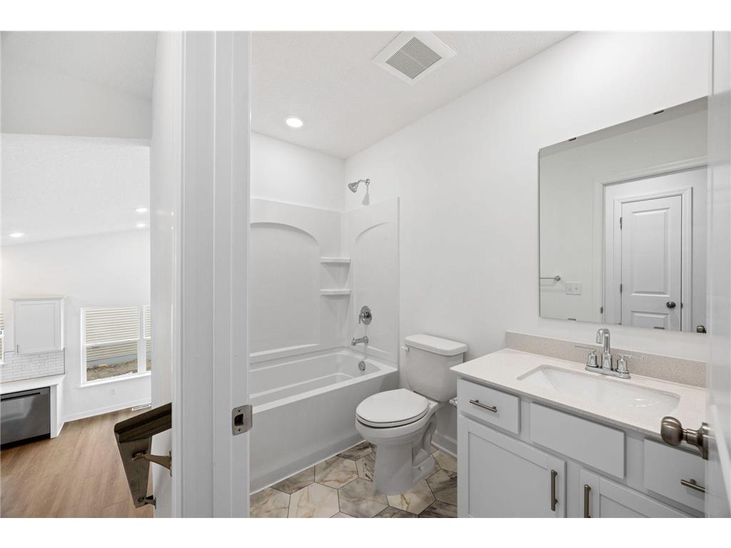 7557 Lotus Lane Lino Lakes MN 55038 7048123 image12