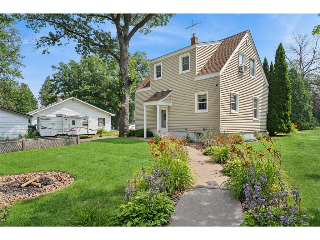 756 7th Street SE Forest Lake MN 55025 6696753 image1