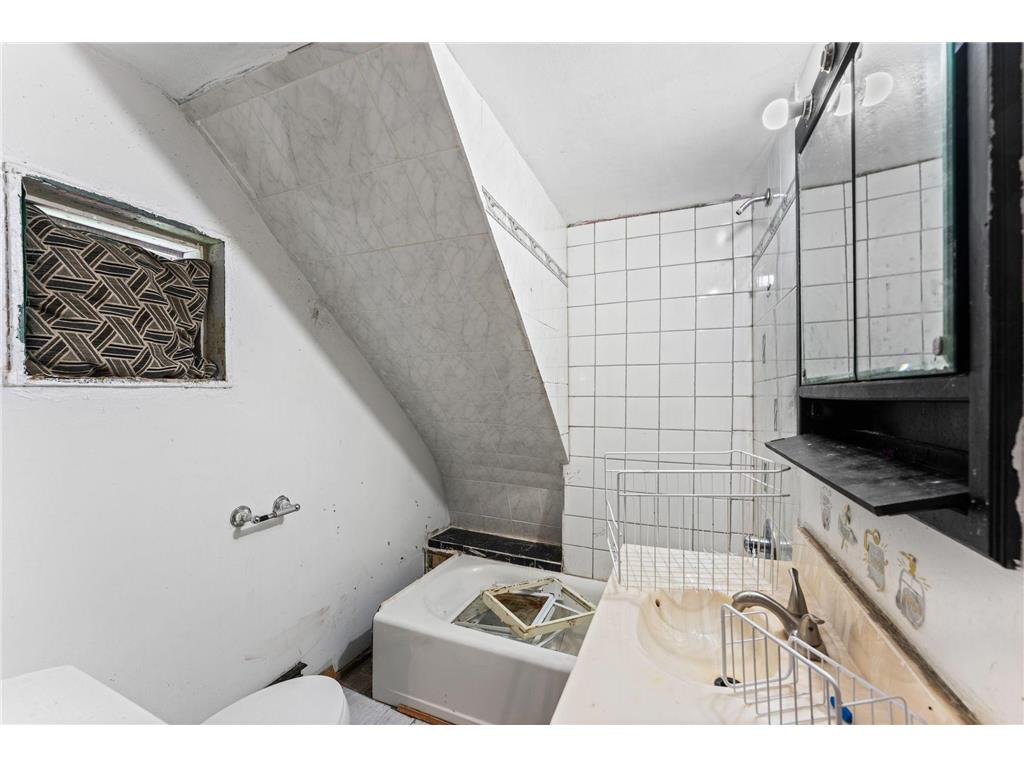 756 Desoto Street Saint Paul MN 55130 7098731 image11