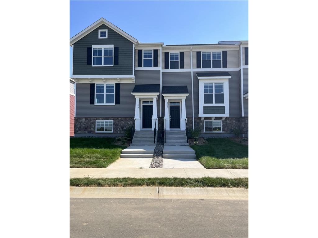 7562 38th Street N Oakdale MN 55128 6473650 image1