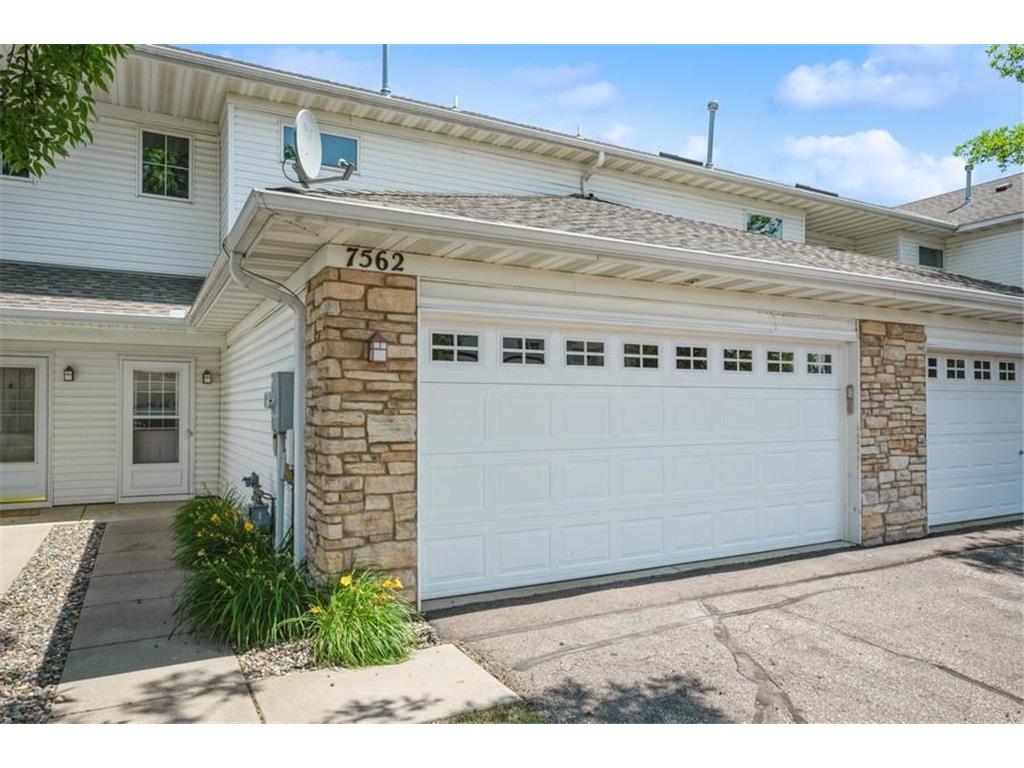 7562 6th Street N Oakdale MN 55128 6404167 image1