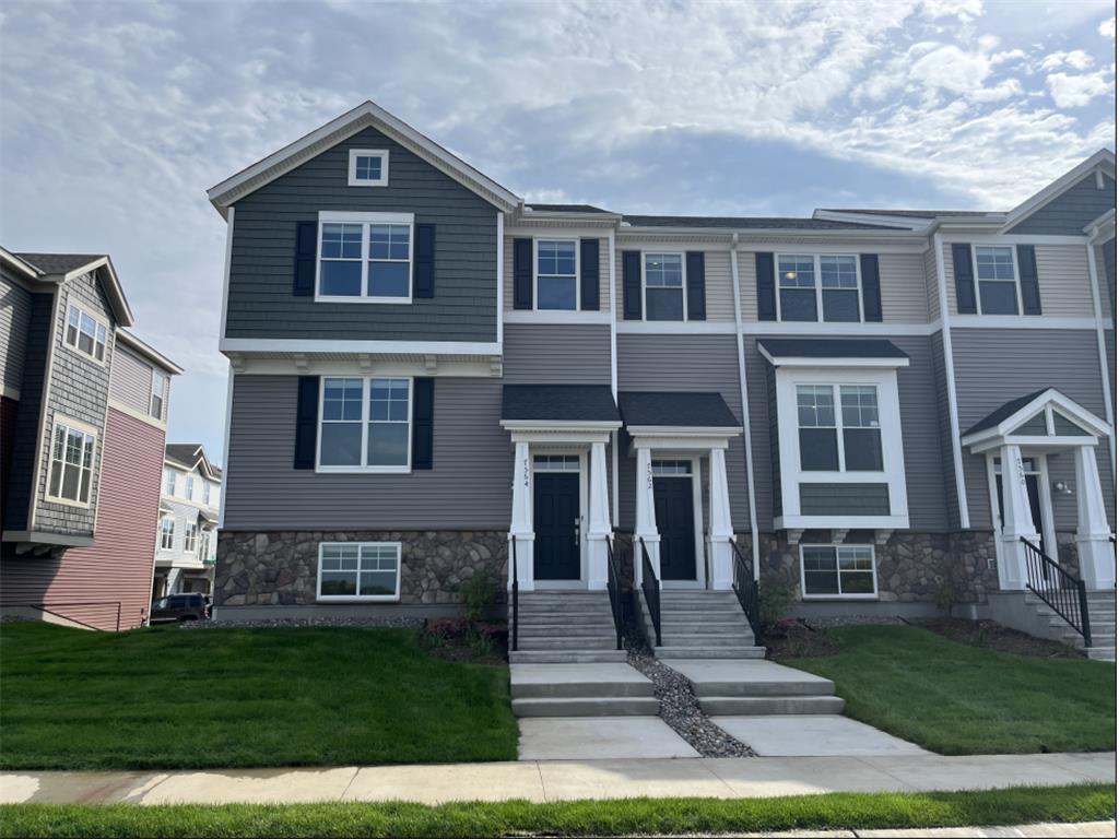 7564 38th Street N Oakdale MN 55128 6463800 image1
