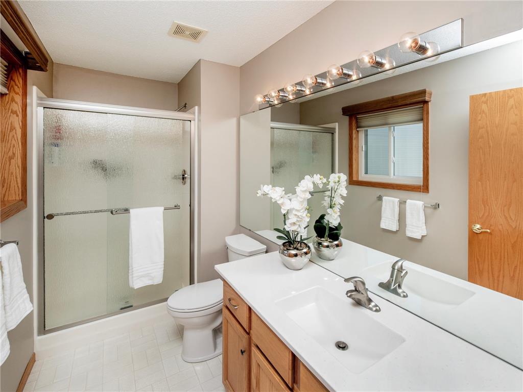 7565 Ojibway Park Court Woodbury MN 55125 7054271 image23