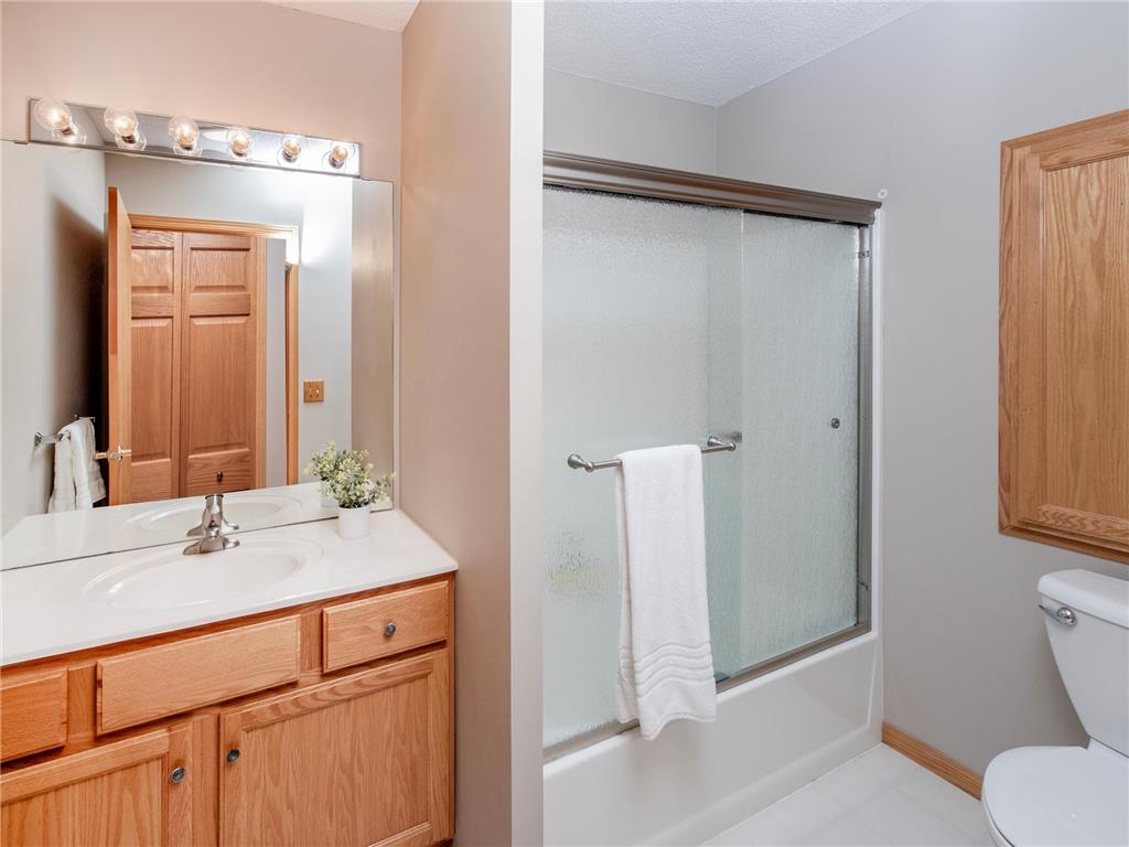 7565 Ojibway Park Court Woodbury MN 55125 7054271 image24