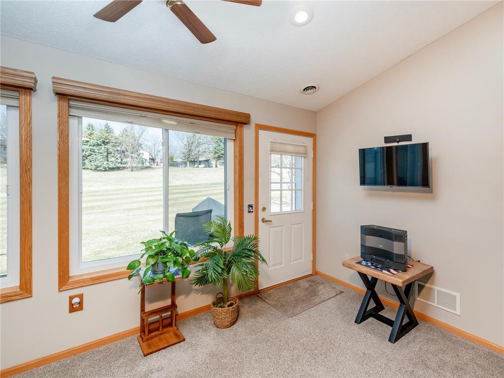 7565 Ojibway Park Court Woodbury MN 55125 7054271 image28