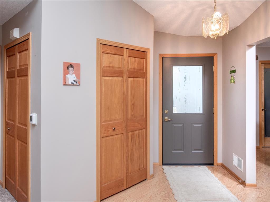 7565 Ojibway Park Court Woodbury MN 55125 7054271 image5