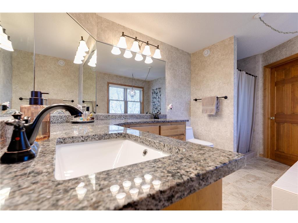 7568 Walnut Curve Chanhassen MN 55317 7069500 image28