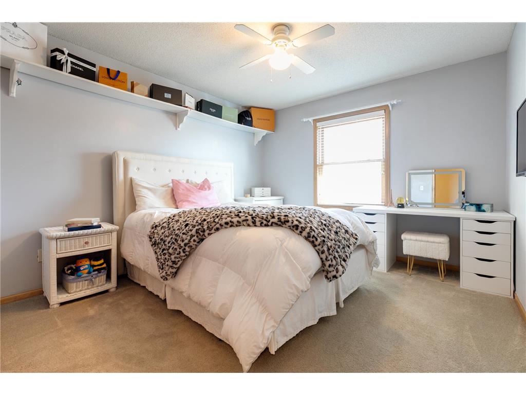 7568 Walnut Curve Chanhassen MN 55317 7069500 image29
