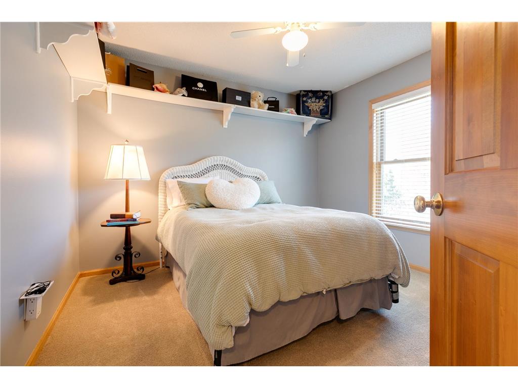 7568 Walnut Curve Chanhassen MN 55317 7069500 image31