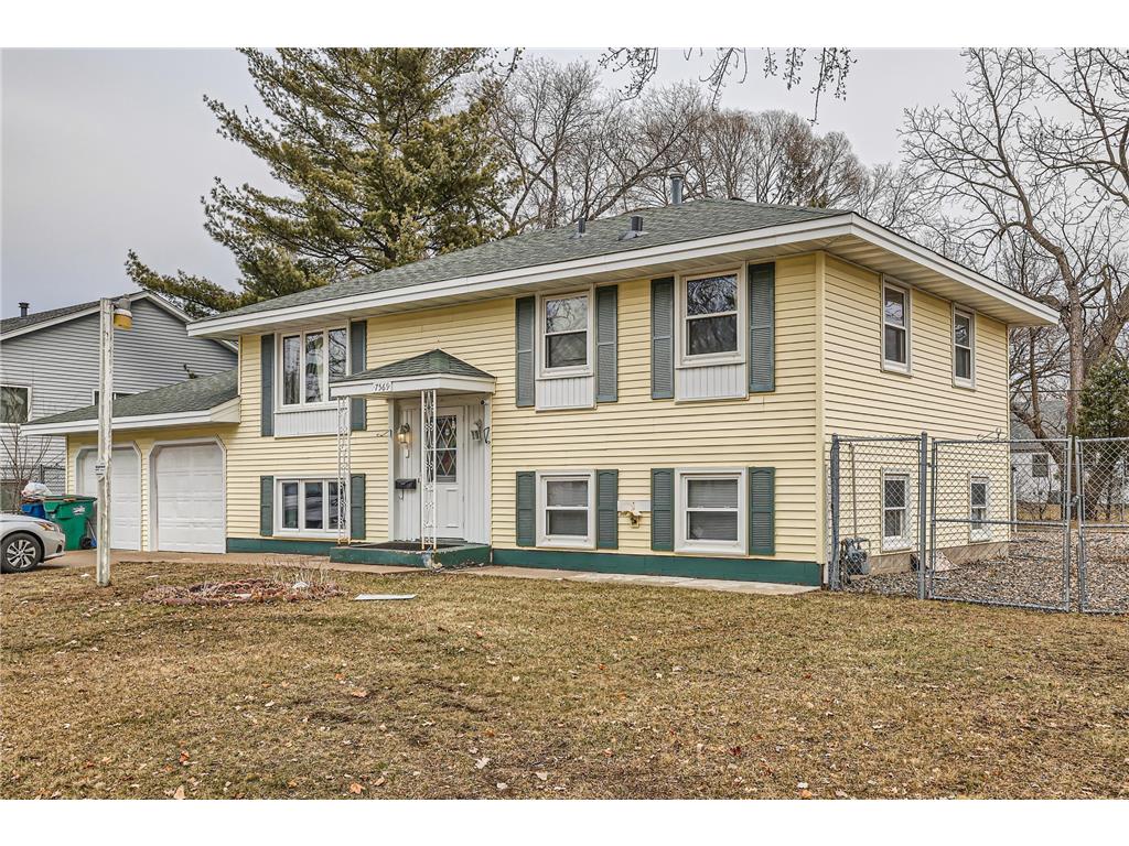 7569 Jackson Street NE Fridley MN 55432 6487242 image1