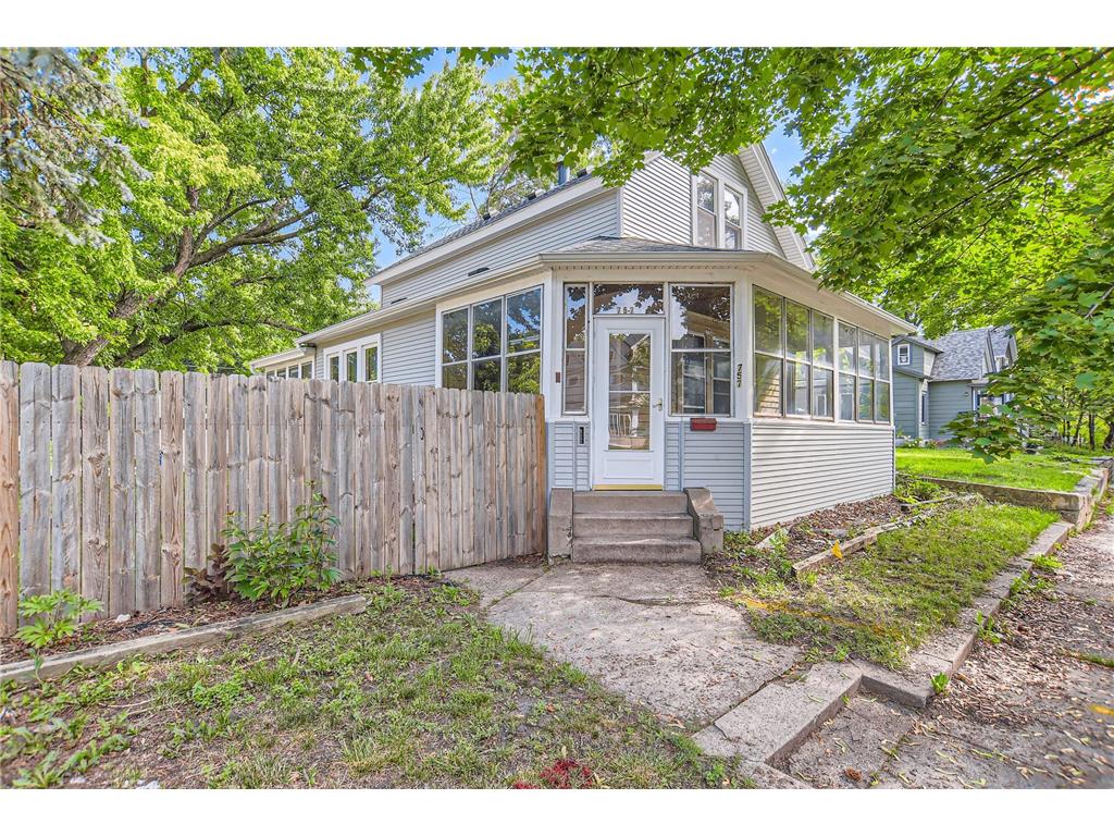 757 Cook Avenue E Saint Paul MN 55106 6413628 image1