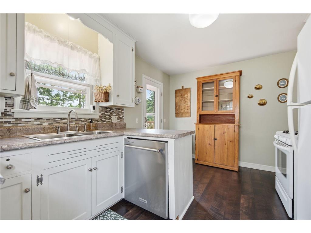 757 Nebraska Avenue W Saint Paul MN 55117 7087818 image10