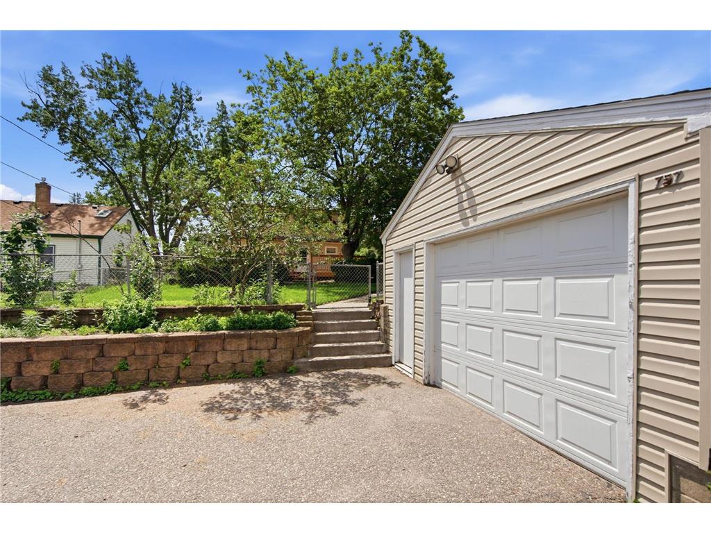 757 Nebraska Avenue W Saint Paul MN 55117 7087818 image19