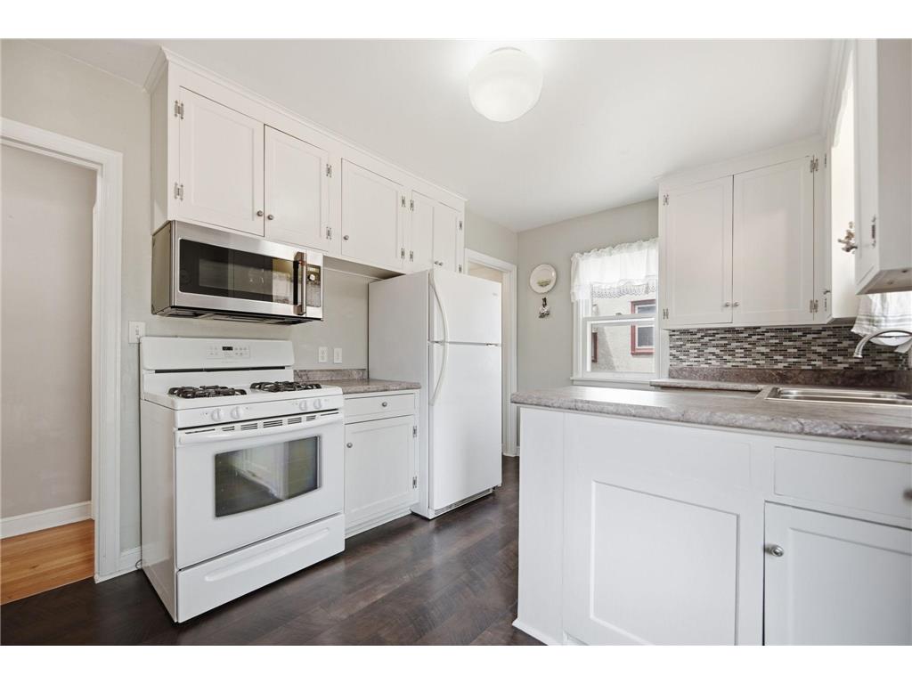 757 Nebraska Avenue W Saint Paul MN 55117 7087818 image9