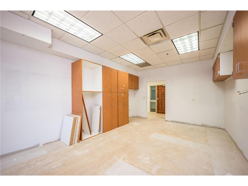 757 S State Street #Suite 6 Fairmont MN 56031 6672750 image4