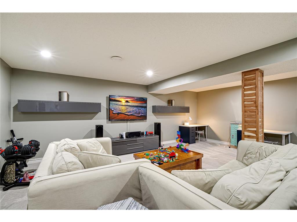 7572 Carillon Plaza W Woodbury MN 55125 7102544 image23