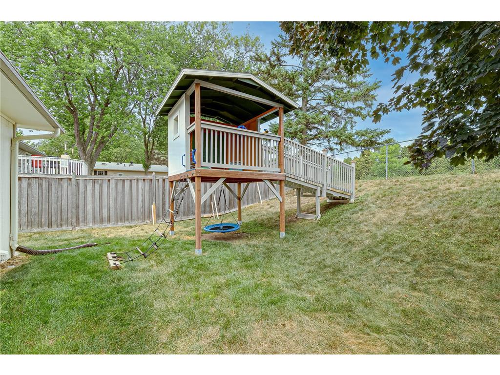 7572 Carillon Plaza W Woodbury MN 55125 7102544 image32