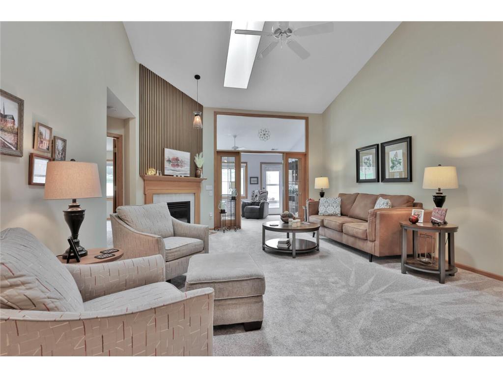 7572 Newbury Road Woodbury MN 55125 7047462 image1