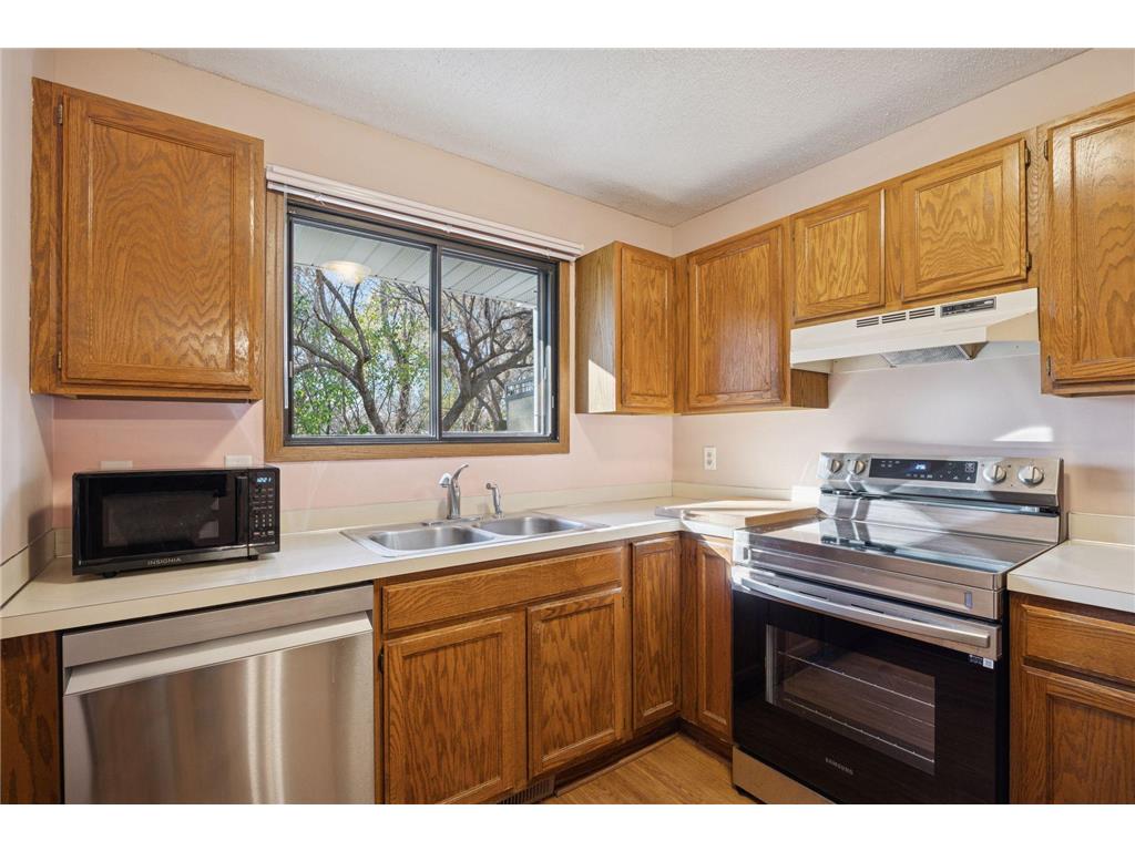 7573 Wedgewood Way Maple Grove MN 55311 7026178 image2