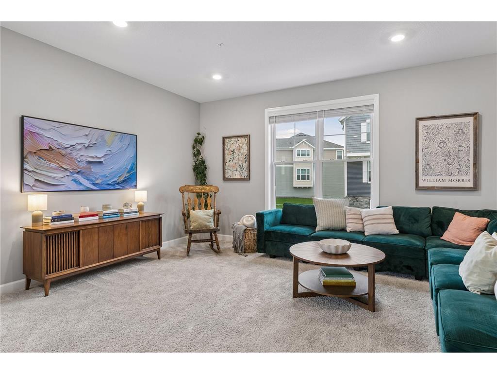 7574 38th Street N Oakdale MN 55128 7061688 image6
