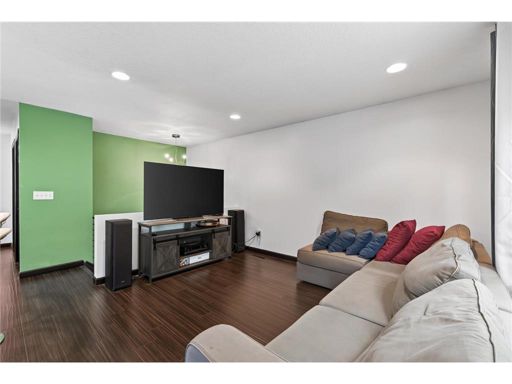 7574 E Fish Lake Road Maple Grove MN 55311 7109696 image4