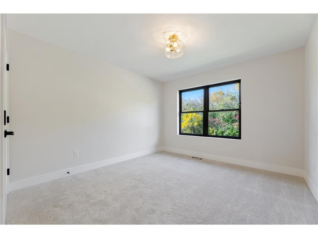 7577 138th Street W Apple Valley MN 55124 6807615 image19